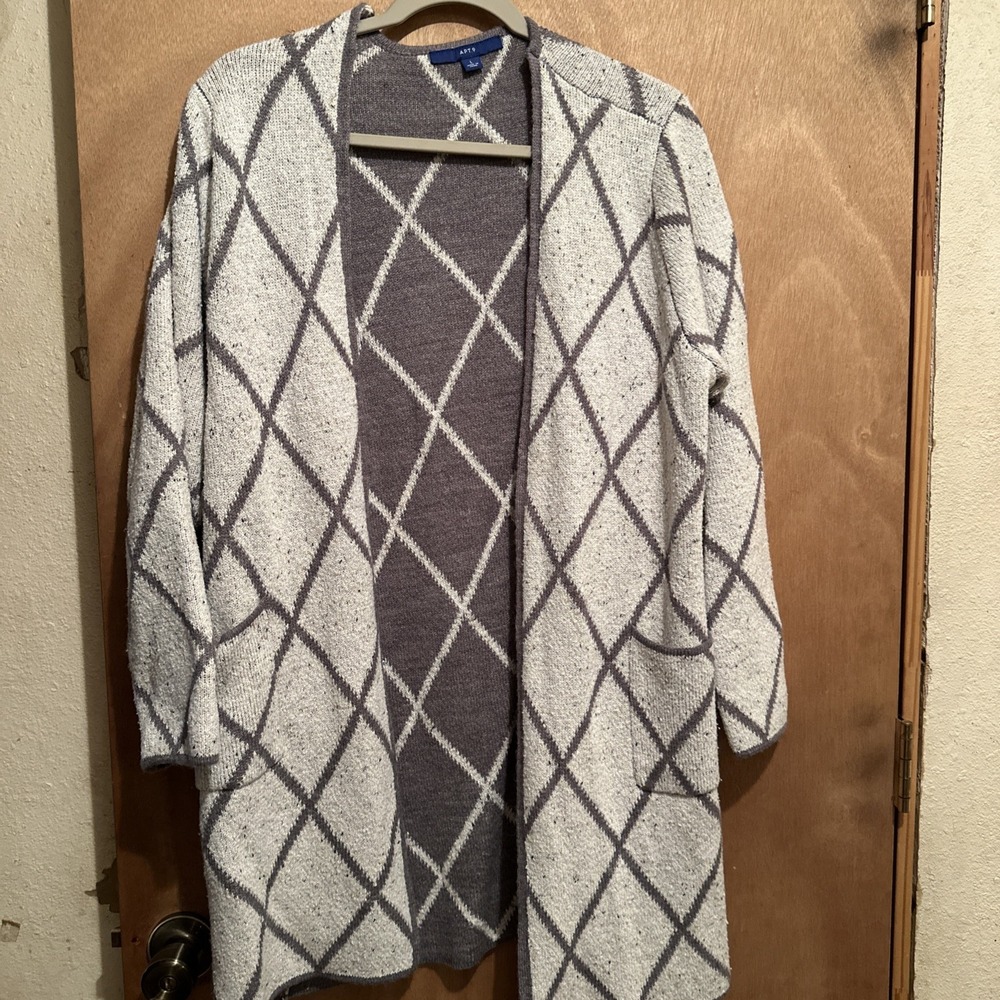 Women's APT 9 Gray Argyle Print Long Sweater Coat With Pockets Size Large
